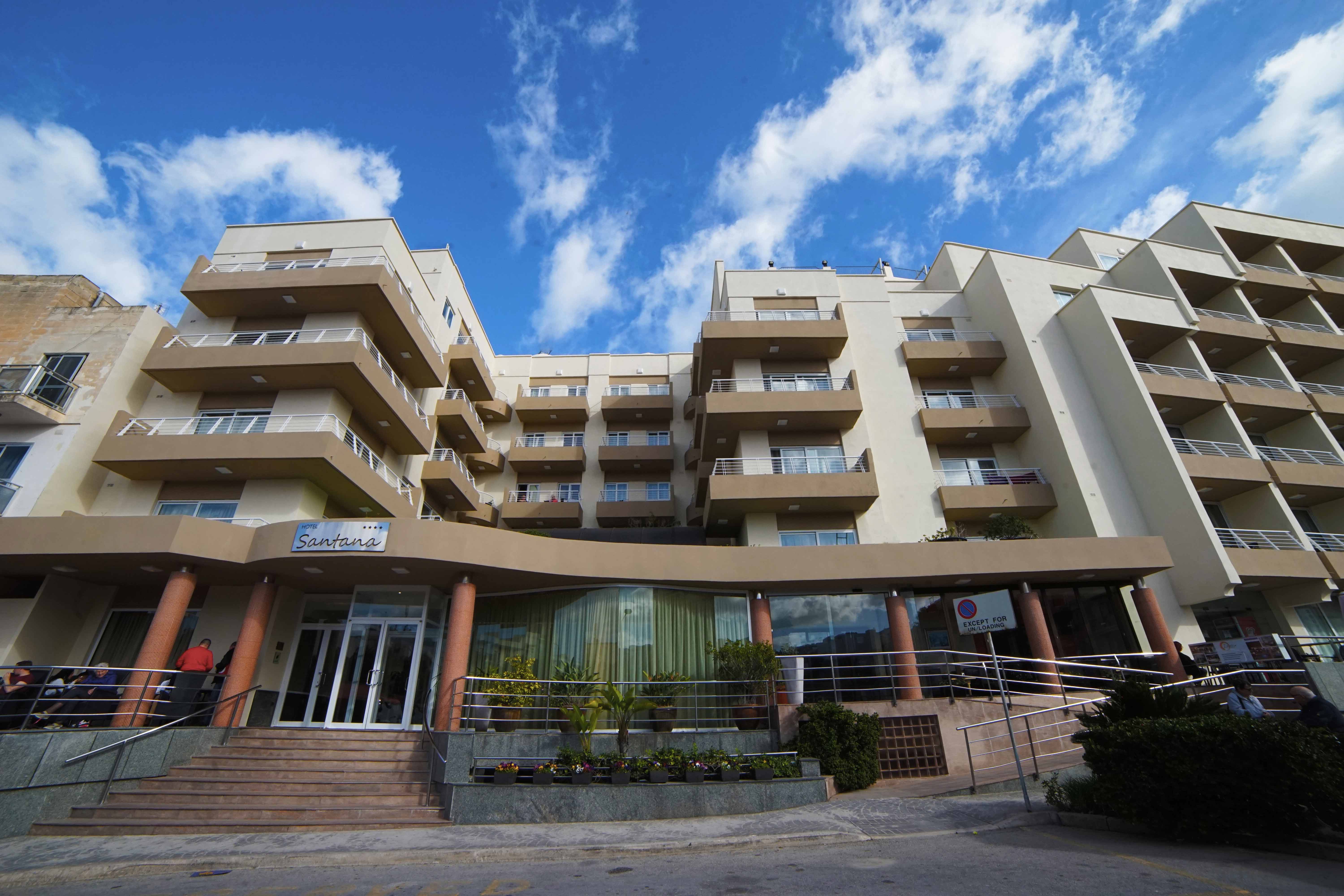 Hotel Santana